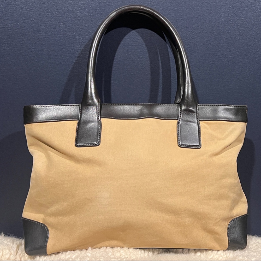 Authentic Vintage Gucci Sherry Line Canvas Tan Tote with Black leather Accents - Picture 15 of 15